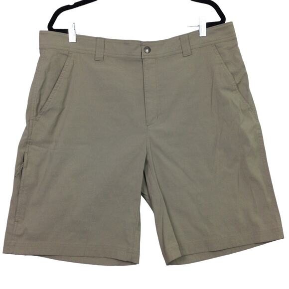 Columbia Men’s Omni-shield Advanced Repellency Flat Front Casual Tan Shorts 40 - Picture 1 of 13